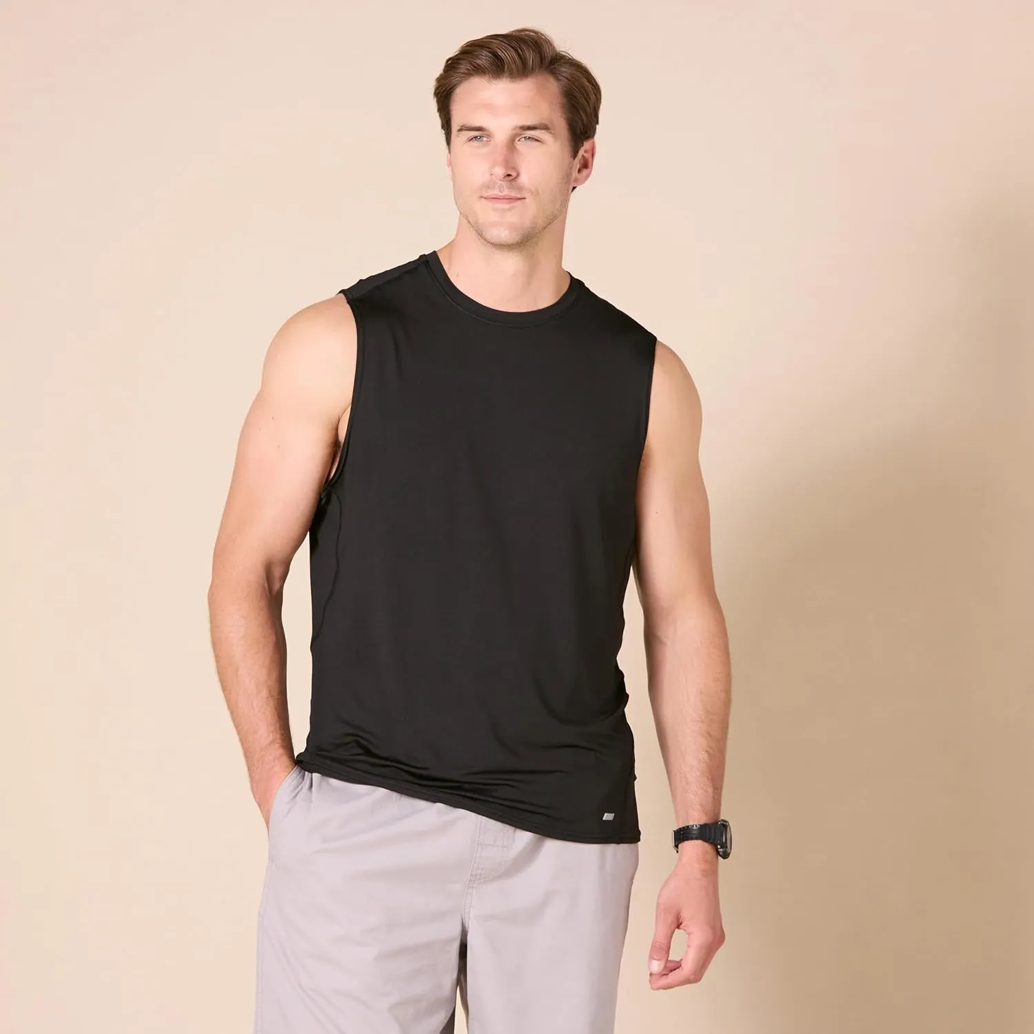 Amazon Essentials Men's Active Quick Dry Tech Stretch Lightweight Sleeveless Muscle Shirt