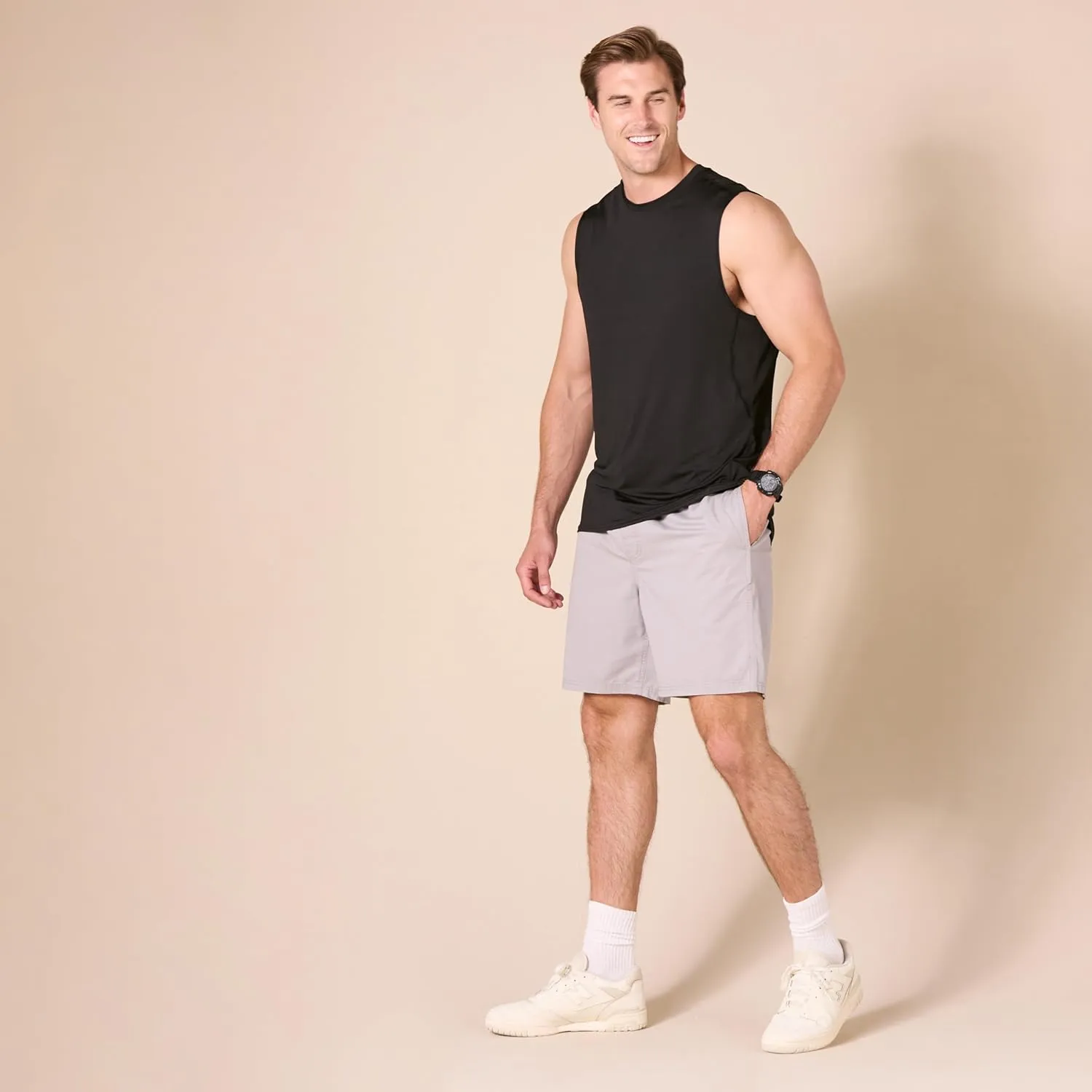 Amazon Essentials Men's Active Quick Dry Tech Stretch Lightweight Sleeveless Muscle Shirt