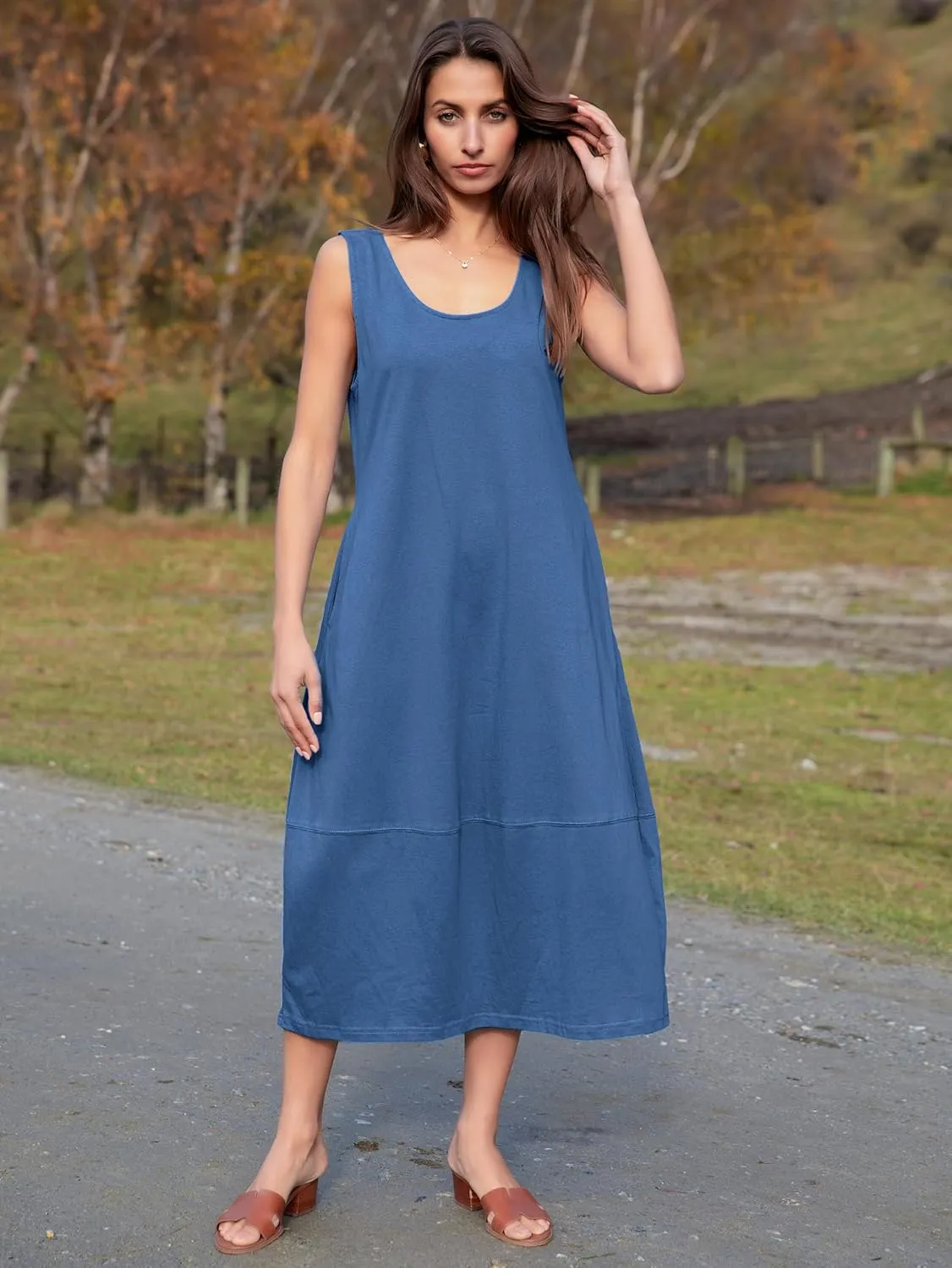 BerryGo Women's Loose Casual Midi Cotton Dresses Sundress Sleeveless Beach Summer Trendy Tank Top Dress with Pockets