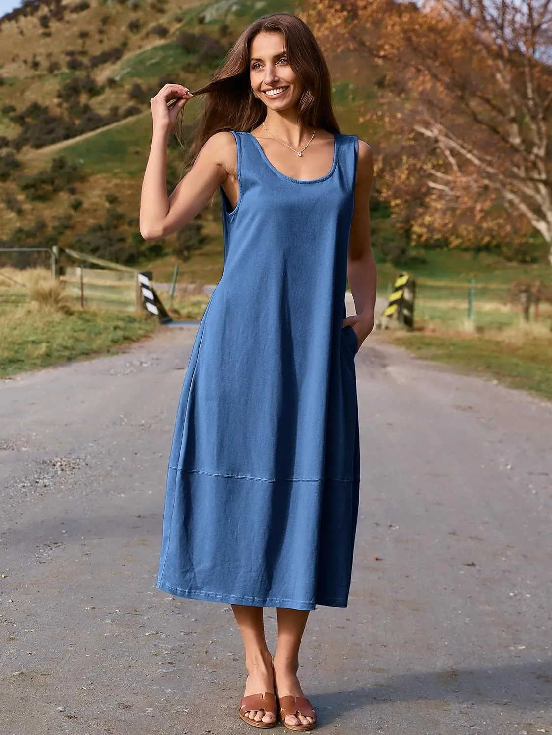 BerryGo Women's Loose Casual Midi Cotton Dresses Sundress Sleeveless Beach Summer Trendy Tank Top Dress with Pockets