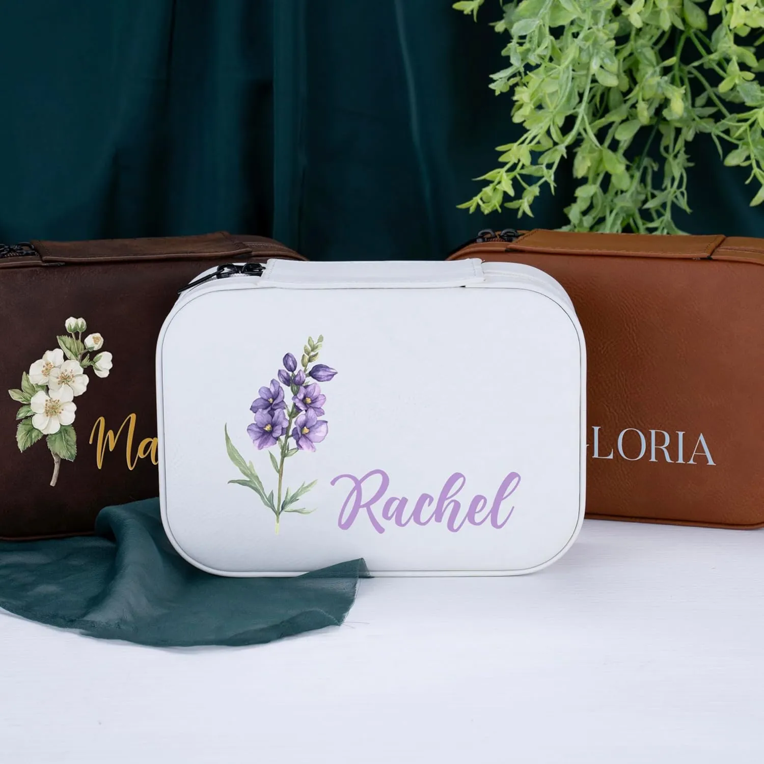 Custom Leather Jewelry Box with Name & Birth Flower Month, Birthday Gifts for Women, Personalized Jewelry Travel Case - Customized Jewelry Organizer Box, Mom Birthday Gifts, Pink