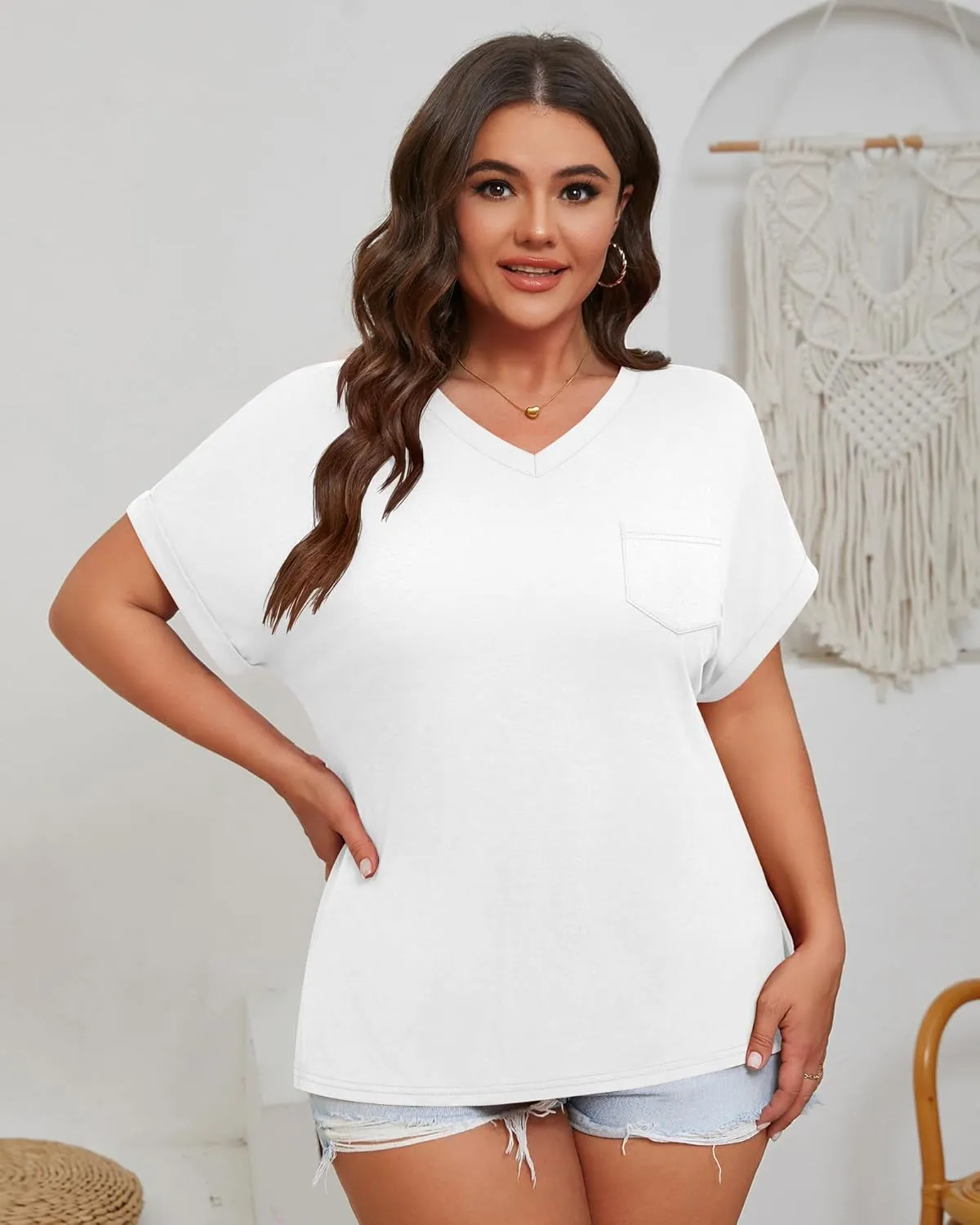 Ficerd 3 Pack Women's Plus Size T-Shirts, V Neck Short Sleeve Oversize Tunics Tops Sides Split Summer Loose Tees with Pockets