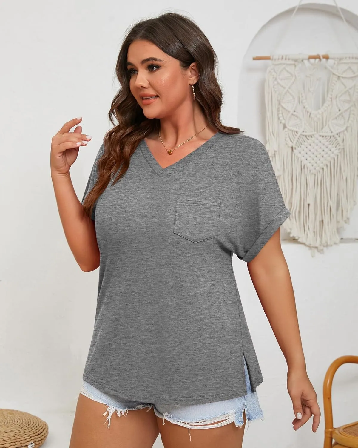 Ficerd 3 Pack Women's Plus Size T-Shirts, V Neck Short Sleeve Oversize Tunics Tops Sides Split Summer Loose Tees with Pockets