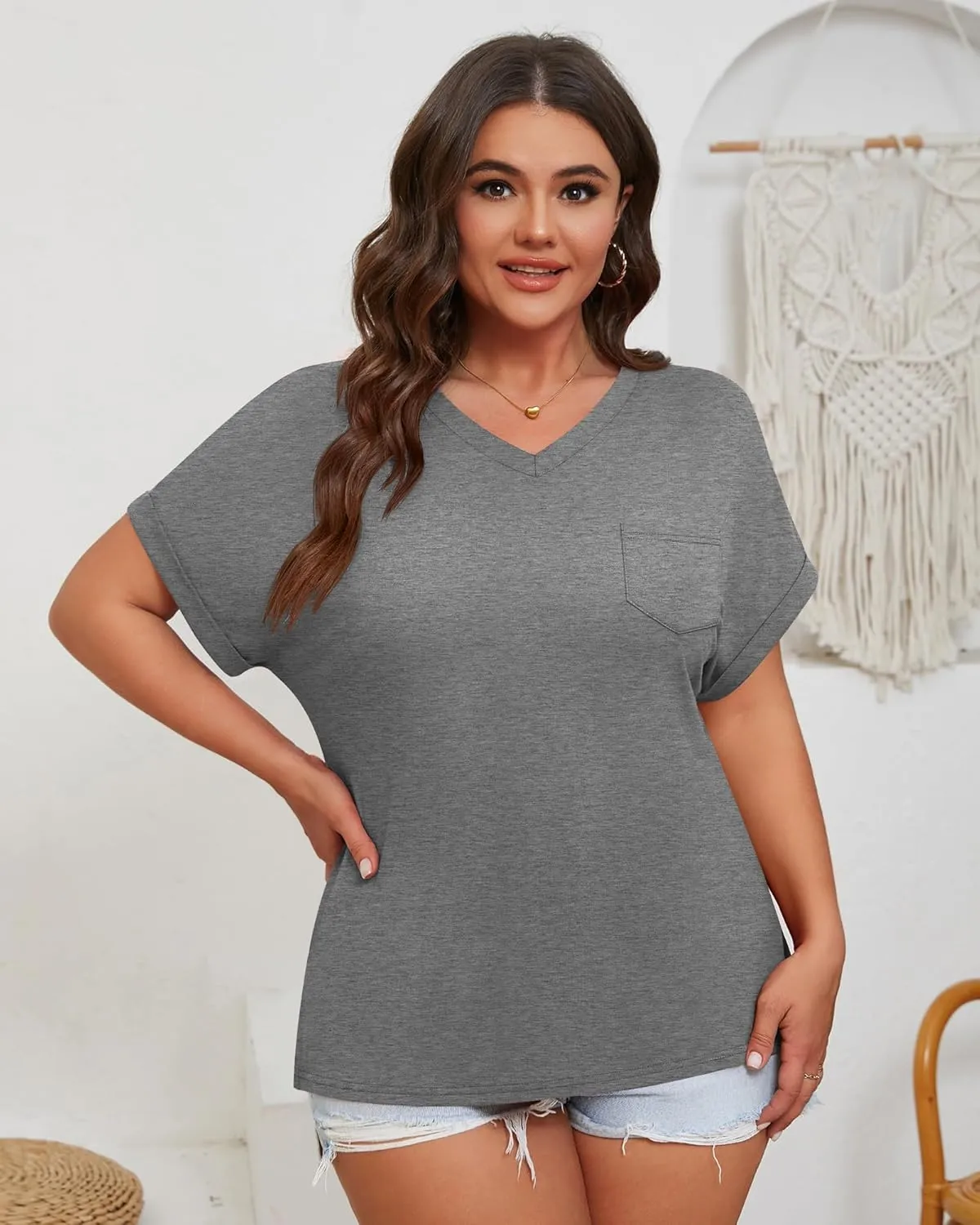 Ficerd 3 Pack Women's Plus Size T-Shirts, V Neck Short Sleeve Oversize Tunics Tops Sides Split Summer Loose Tees with Pockets