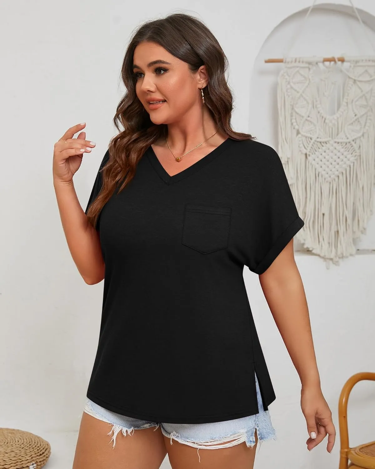Ficerd 3 Pack Women's Plus Size T-Shirts, V Neck Short Sleeve Oversize Tunics Tops Sides Split Summer Loose Tees with Pockets