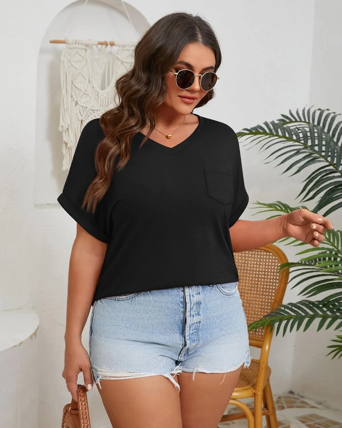 Ficerd 3 Pack Women's Plus Size T-Shirts, V Neck Short Sleeve Oversize Tunics Tops Sides Split Summer Loose Tees with Pockets