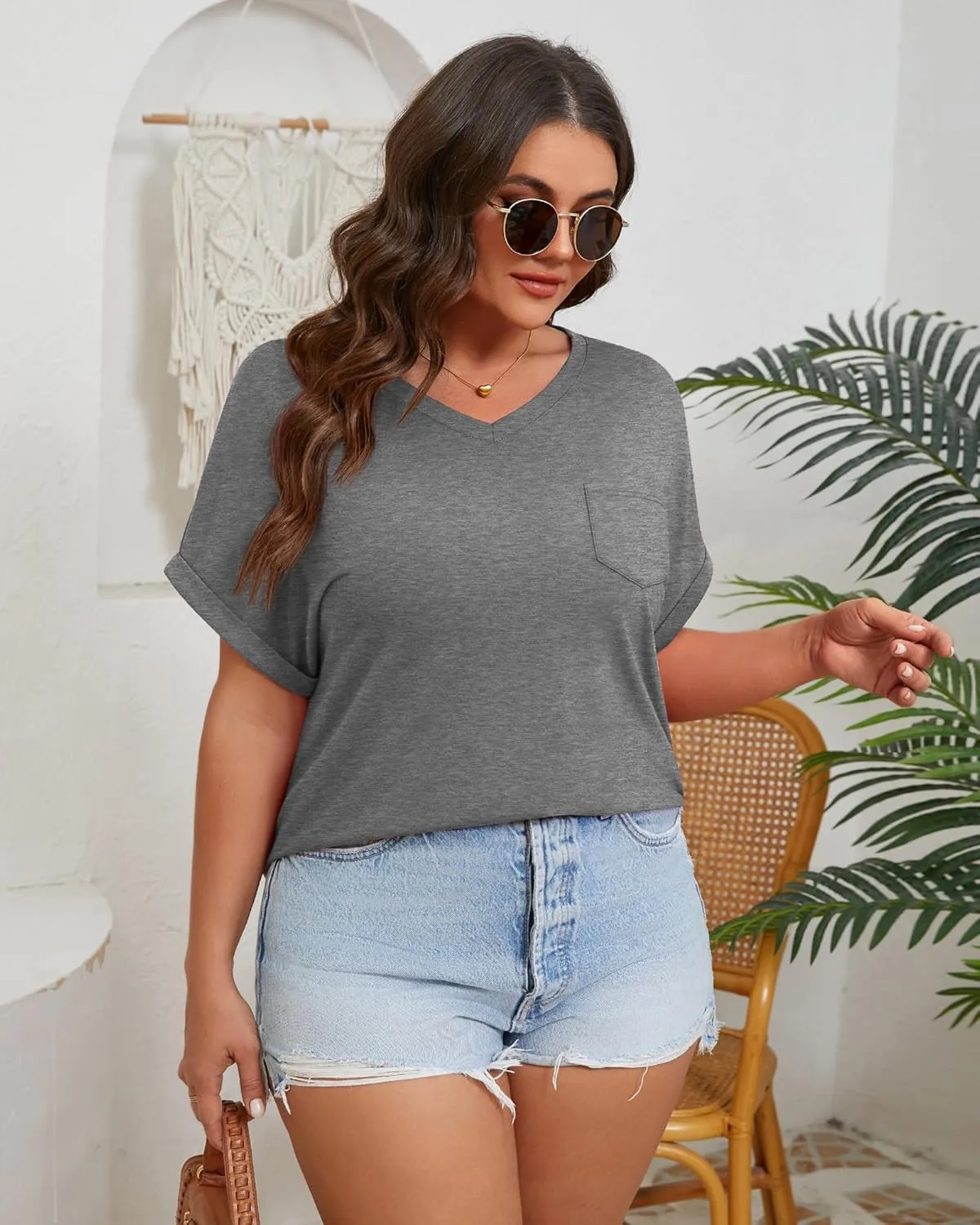 Ficerd 3 Pack Women's Plus Size T-Shirts, V Neck Short Sleeve Oversize Tunics Tops Sides Split Summer Loose Tees with Pockets