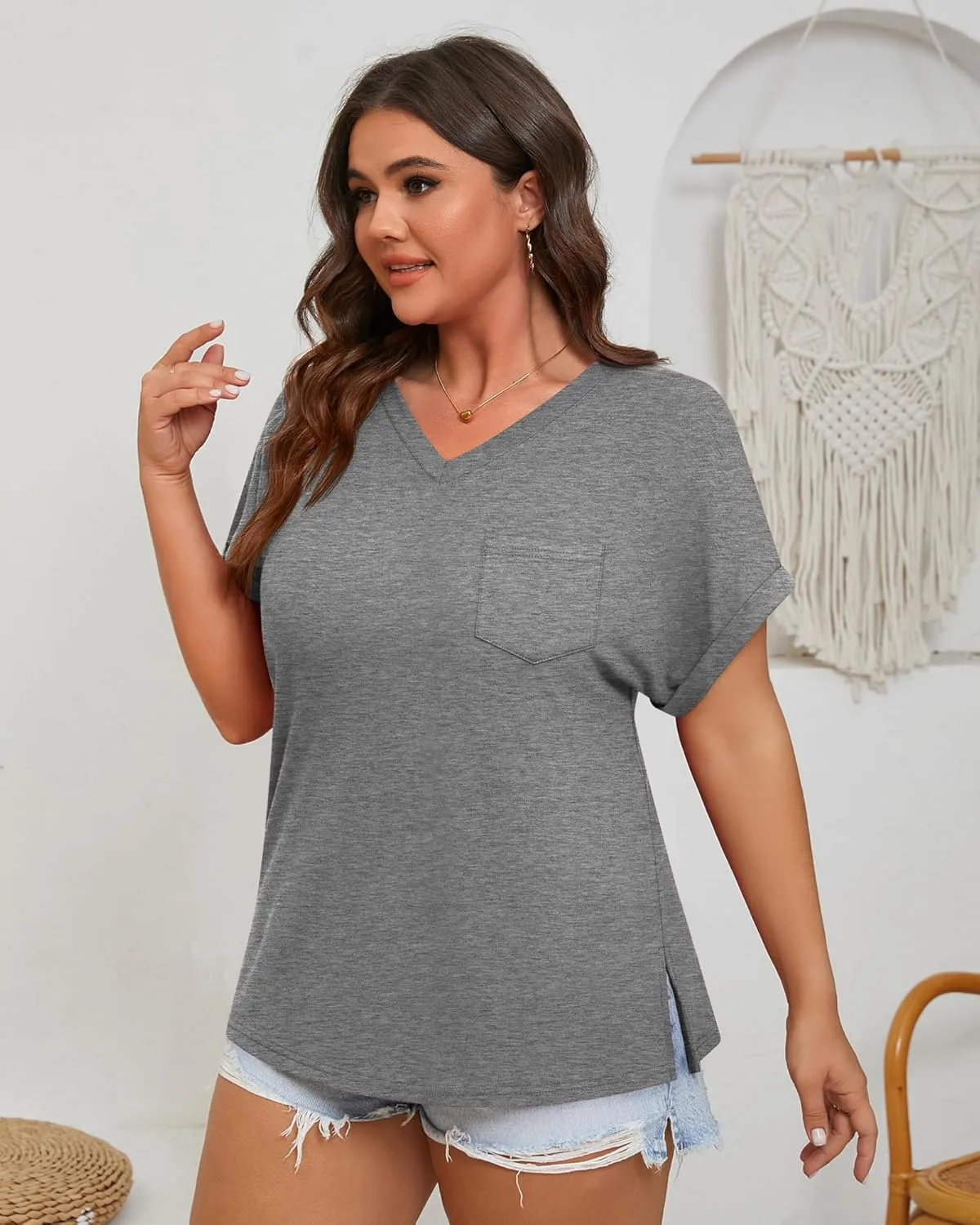 Ficerd 3 Pack Women's Plus Size T-Shirts, V Neck Short Sleeve Oversize Tunics Tops Sides Split Summer Loose Tees with Pockets