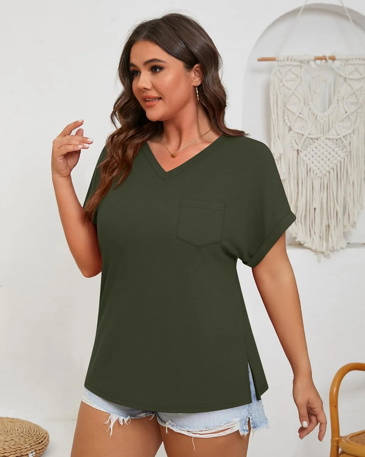 Ficerd 3 Pack Women's Plus Size T-Shirts, V Neck Short Sleeve Oversize Tunics Tops Sides Split Summer Loose Tees with Pockets