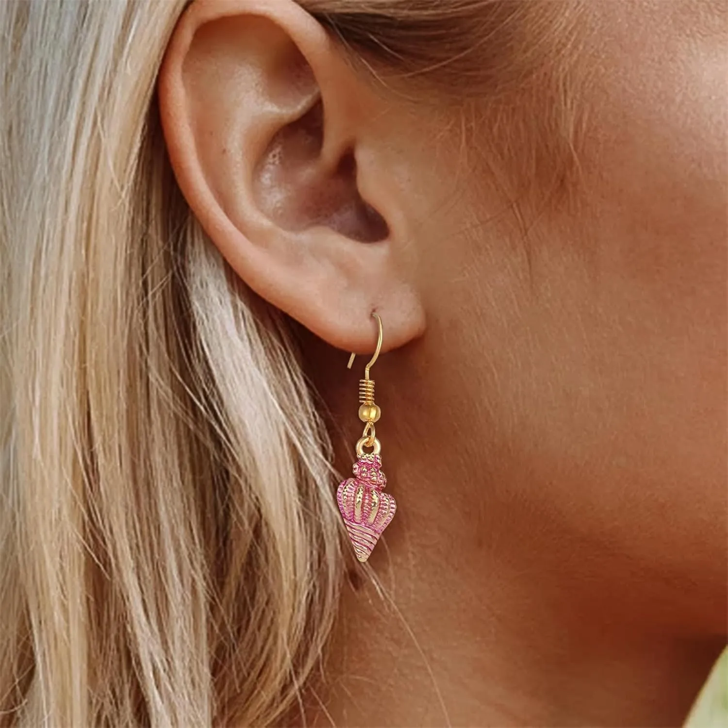 Gold Shell Earrings for Women Seashell Earrings Dangle Beach Vacation Essentials Summer Jewelry Outfits Jewelry