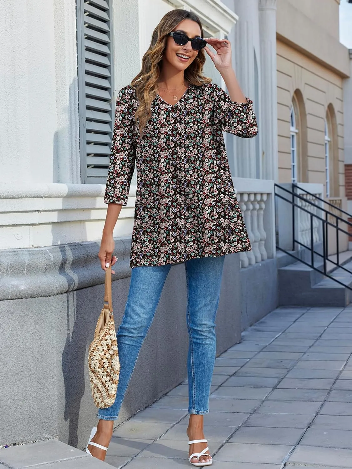 HDLTE 3/4 Length Sleeve Womens Tops V Neck Loose Fit Flowy Oversized Tshirts Floral Swing Flare Tunics
