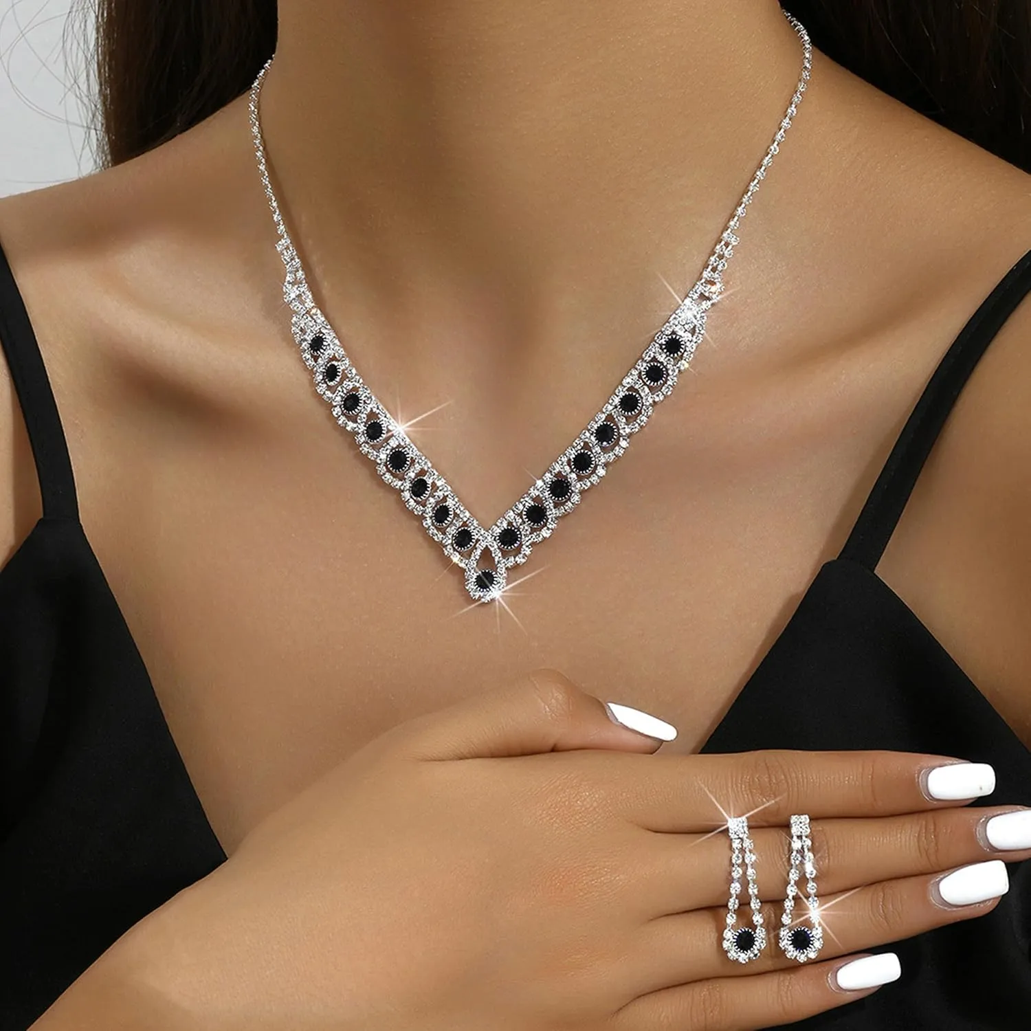 HUASAI Silver Jewelry Set Wedding Jewelry Sets for Brides Bridesmaid Crystal Necklace and Earrings Set Formal Prom Accessories for Wedding Day Costume Jewelry for Women