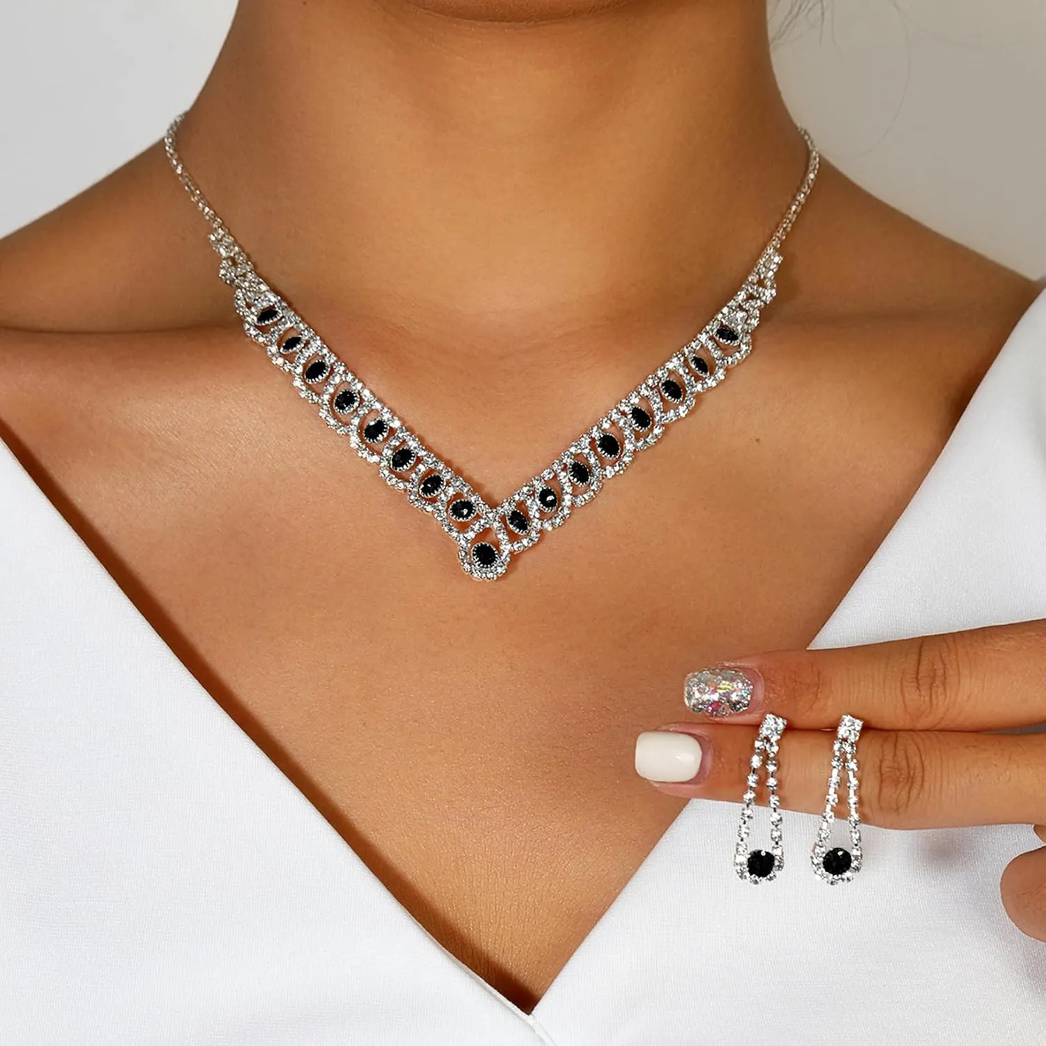 HUASAI Silver Jewelry Set Wedding Jewelry Sets for Brides Bridesmaid Crystal Necklace and Earrings Set Formal Prom Accessories for Wedding Day Costume Jewelry for Women