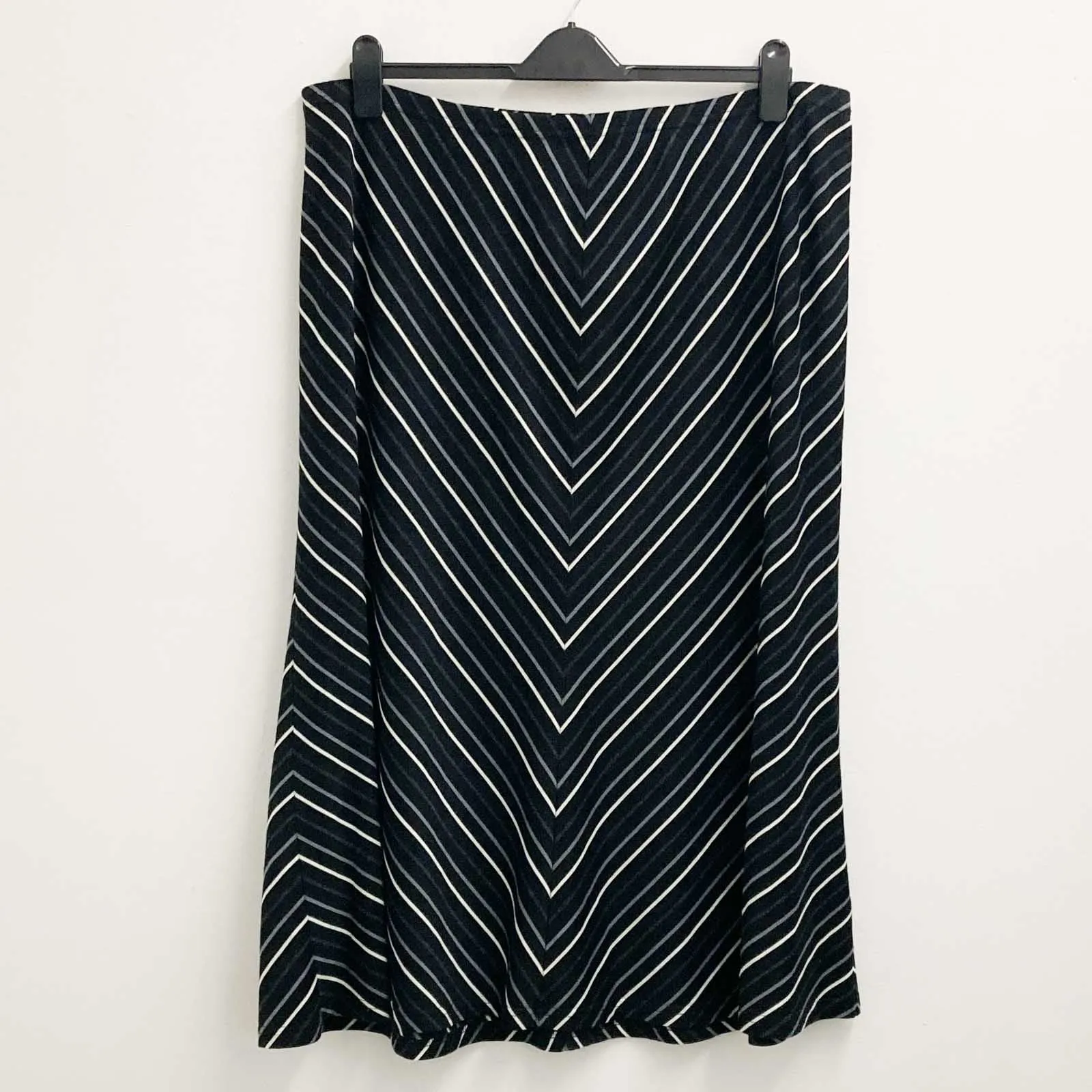 Littlewoods Skirt UK 22 Black Striped Stretch Jersey Midi