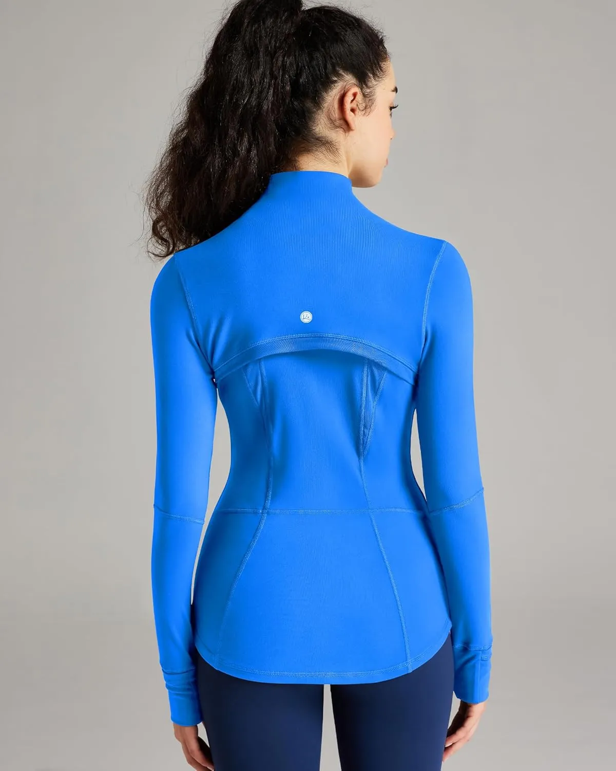 QUEENIEKE Women Athletic Jackets Cottony-Soft Full Zip Slim Fit Workout Running Jacket with Pockets 210503