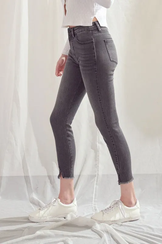 Skinny ankle mid rise jeans