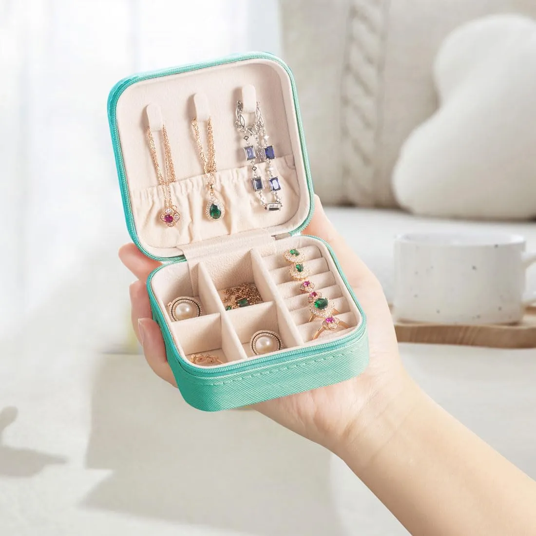Small Travel Jewelry Case, To Go Portable Jewelry Box, Travel Jewelry Organizer,Portable Jewellery Storage Holder for Rings Earrings Necklace, Gifts for Girls Women -Blue