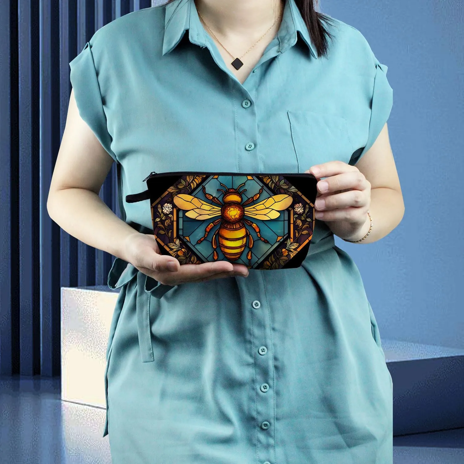 Stained Glass Bee Makeup Bag Colorful Bee Cute Small Organizer Bag Zipper Pouch Stained Glass Design Bee Cosmetic Bag Present for Women Friends