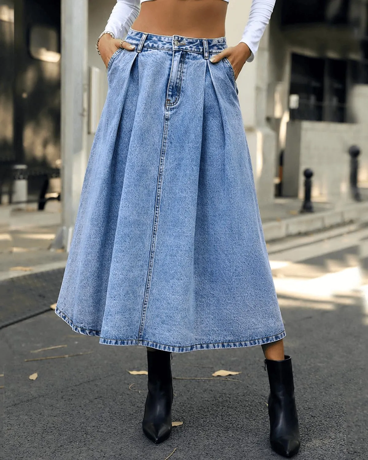 Women Vintage High Waisted Flowy Frayed A-Line Maxi Denim Skirt with Pocket Raw Hem Long Paperbag Jeans Skirt